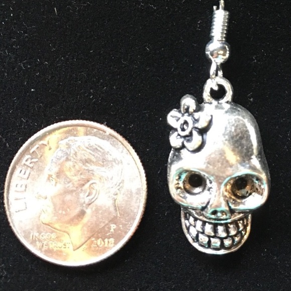 Silver Dangle Earrings Sugar Skull, Day of the Dead, Boho Goth Punk Vibes - Picture 5 of 6